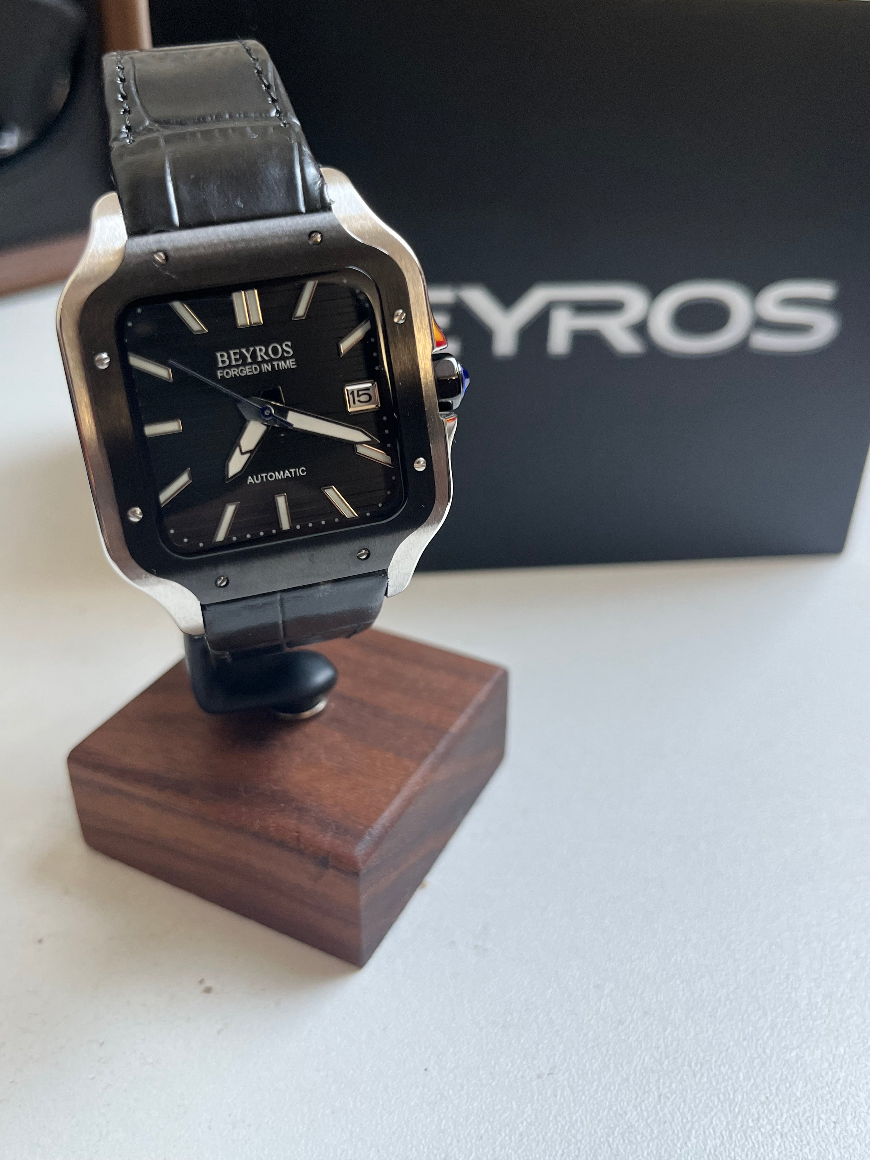 ✨ Beyros “Titan” : La force du caractère