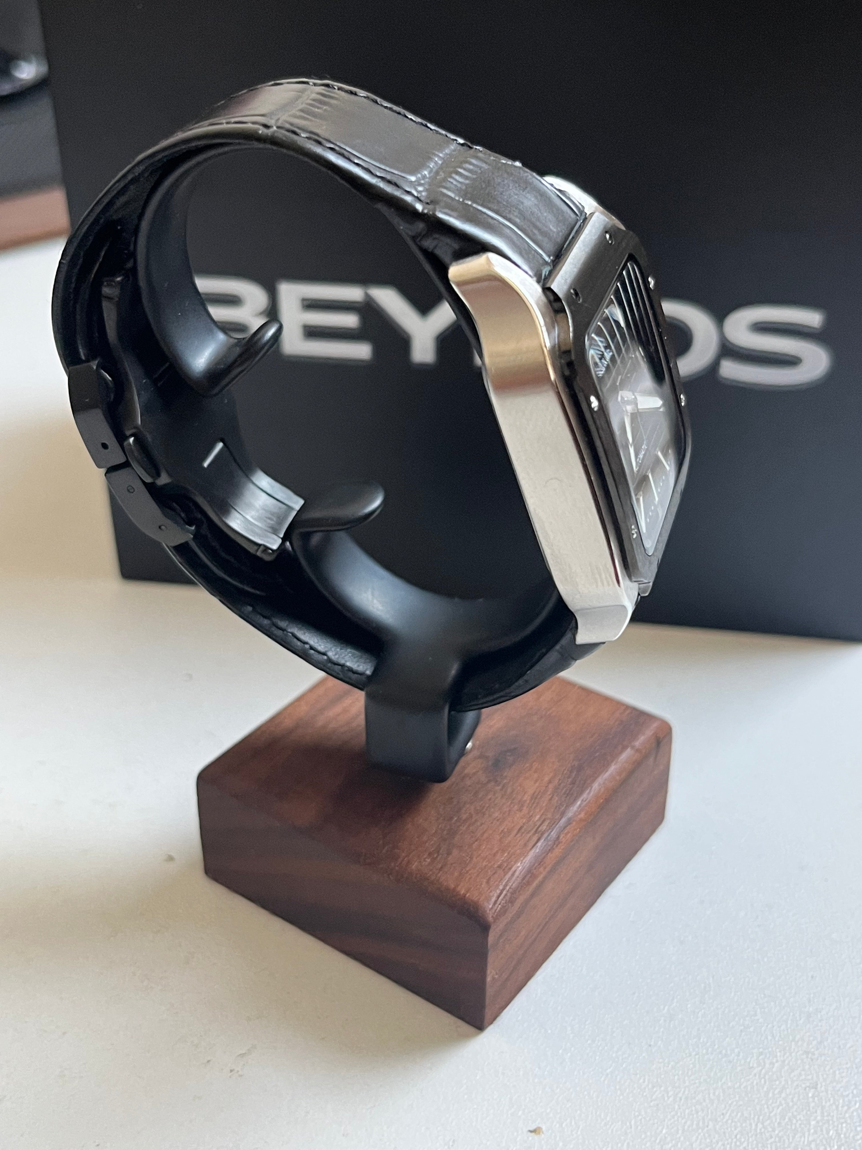 ✨ Beyros “Titan” : La force du caractère